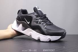 Nike sports shoes